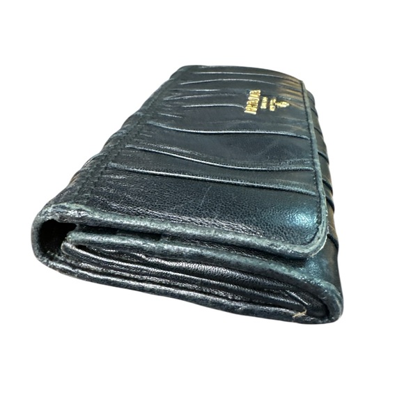 Prada Nappa Gaufre Wallet - Picture 7 of 13